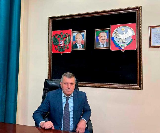 Поздравление главы Цунтинского района Ахмеда Гамзатова с Днём защитника Отечества