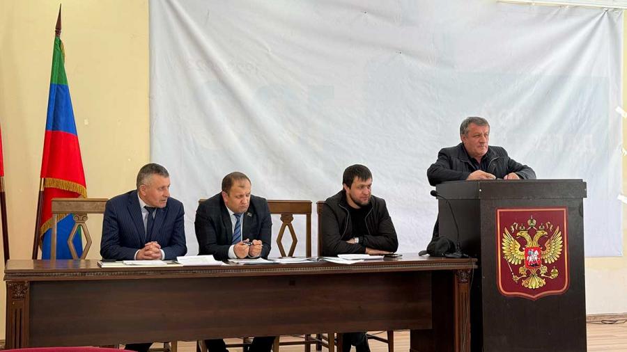 В Цунтинском районе прошла восемнадцатая сессия Собрания депутатов восьмого созыва